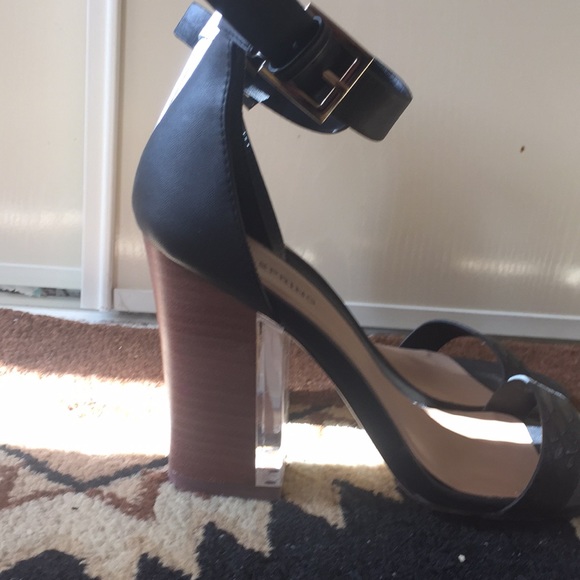 My fav heels ever but are a bit tight on me now - Picture 3 of 7